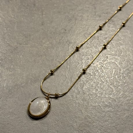 2503NC0321／oval stone  ball chain Necklace（Gold/white）