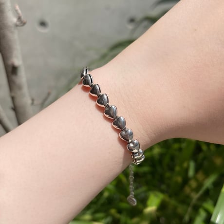 2406BR0051 / Heart motif Bracelet（Silver）