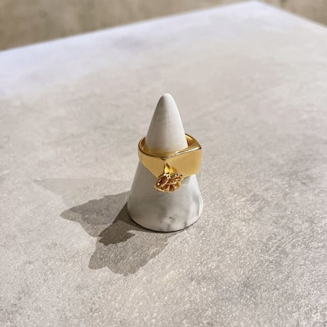 Side rose motif square ring（Gold） / 2210-RG0212