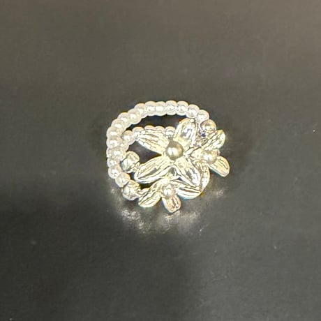 2604RG0766 / Pearl flower motif ring（Silver）