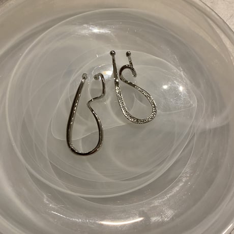 EC103 / Irregular curve Earcuff(Silver)