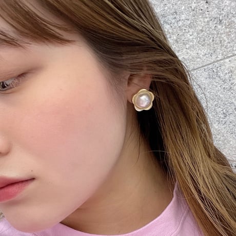 Flower motif Pearl Pierce（Gold/Pearl） /  2204_PR0459