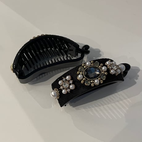 2402HA0059 / Round twist bijou Hair clip #01（Black）