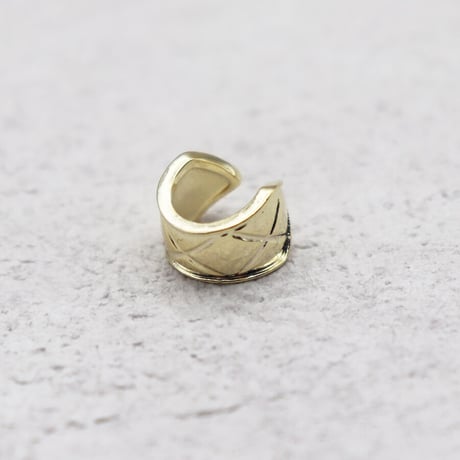 Abstract Arrow Earcuff （Gold） / EC-042