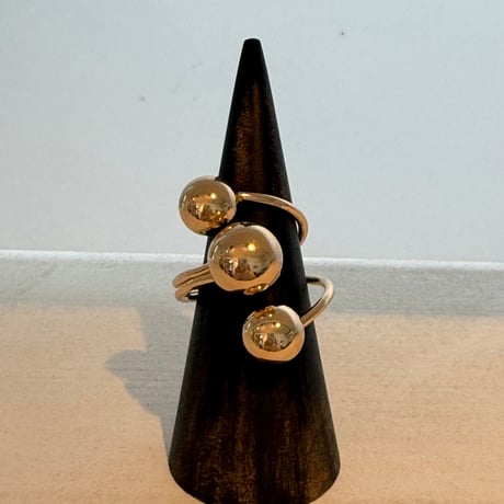 2605RG0790 / Triple large ball ring（Gold）