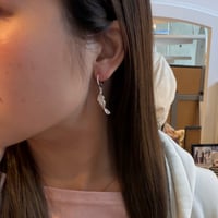 2510PR0814 / Feather hoop Pierce（Silver）