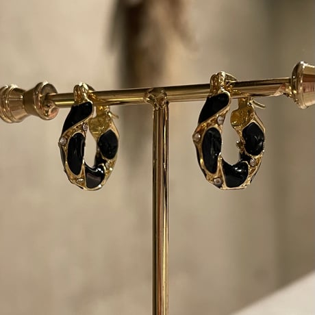 2511PR0828 / Stone color hoop Pierce（Black）