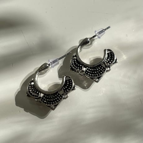 2401PR0650 / Antique design hoop Pierce #02（Silver）