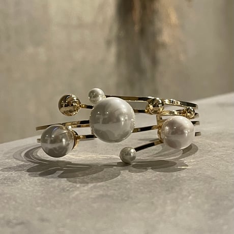 2501BR0062 / Layer line pearl Bangle（Gold）