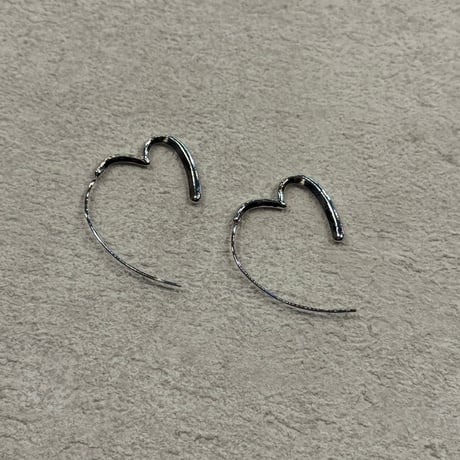 2410PR0727 / heart line hoop pierce（Silver）