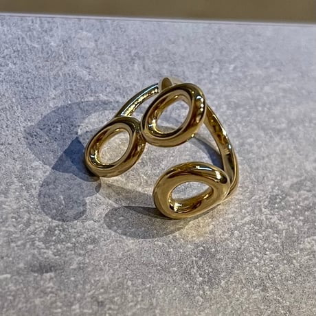 2511RG0686 / Oval circle asymmetry Ring（Gold）