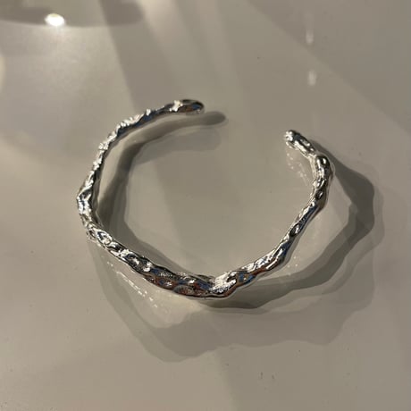 2401BR018 / Craft wave irregular bangle（Silver）