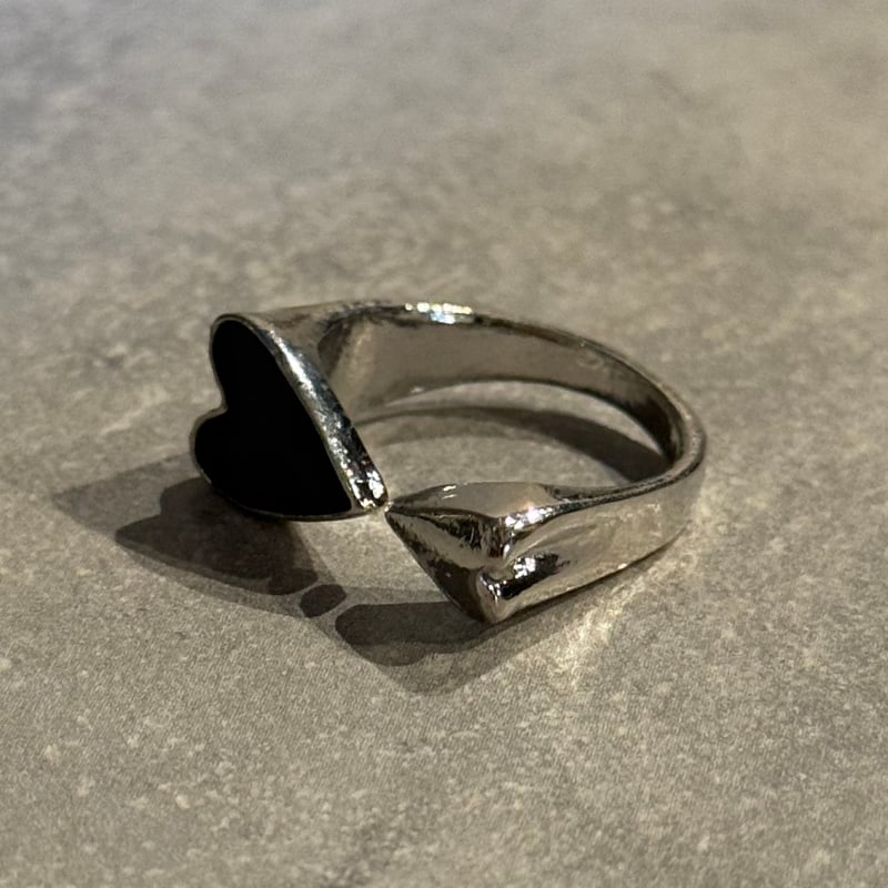 8 eight★ジオメトリックリング★【ブラック】 2508RG0673 / Black Heart ring（Silver） | Calino