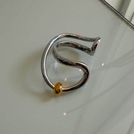 2604RG0753 / Irregular Twist ring（Silver）