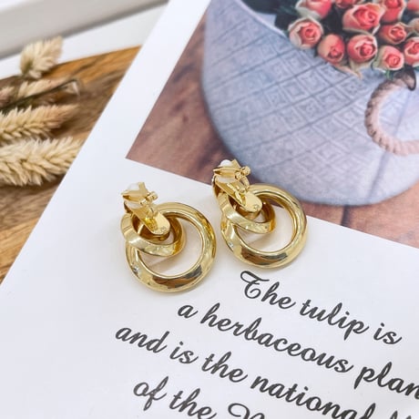 Metal circle twist Earring（Gold）/ 2206_ER0115