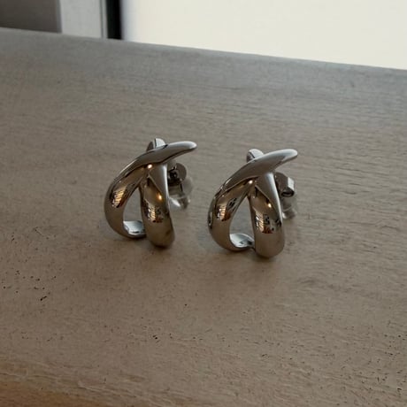 2604PR0845 / Round cross pierce（Silver）