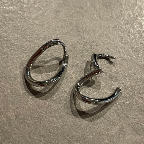 2510PR0816 / Twist oval hoop Pierce（Silver）