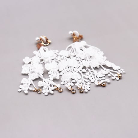 Hanging  Tassel  Flower Lace Earrings（White） /  2112_ER091