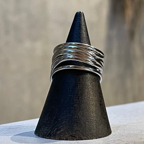 2505RG0632 / Layered wave line ring（Silver）