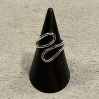 2404RG0454 / Twist open line ring（Silver）