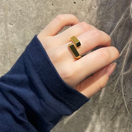 2311RG0349 / Square cross ring（Gold）