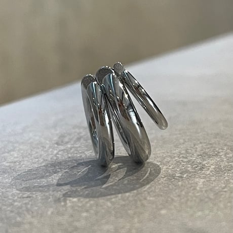 2601EC032 / Triple line volume Earcuff（Silver）
