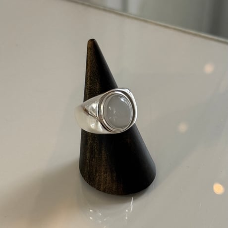 2603RG0751 / White oval stone ring（Silver）