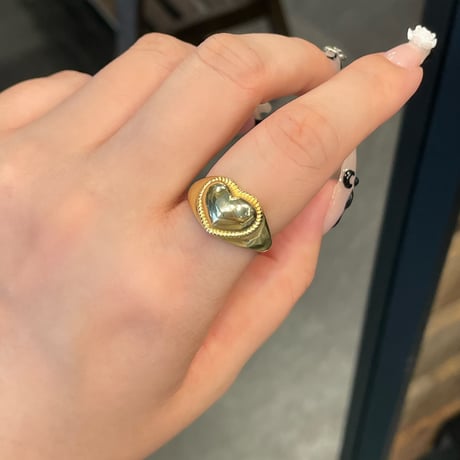 2406RG0482 / Round heart motif ring（Gold)