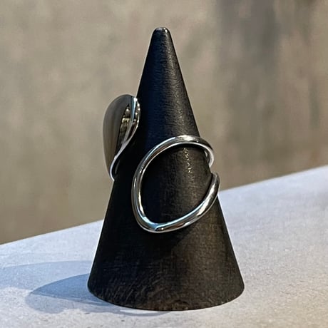 2504RG0612 / Asymmetry curve design ring（Silver）