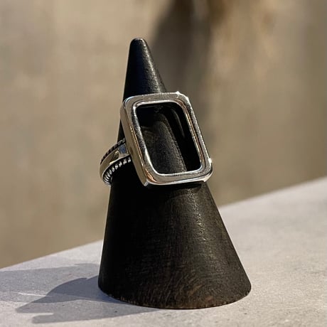 2503RG0595 /  Square design ring（Silver）