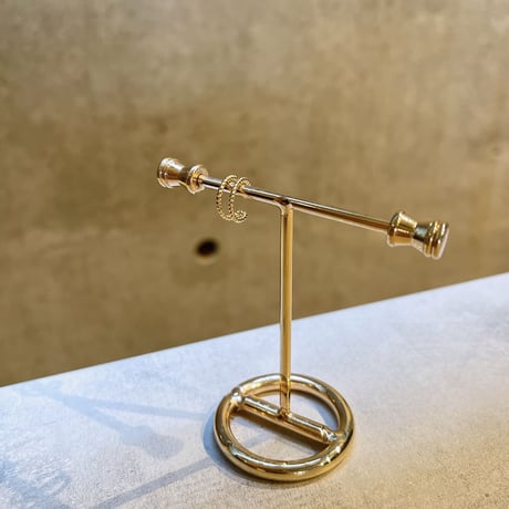 23SSEC005 / Twist double line mini Ear Cuff（Gold）
