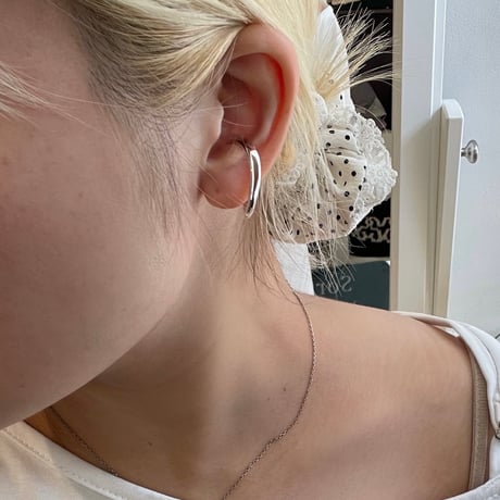 2509EC029 / Oval Twist line Earcuff（Silver）