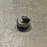 2505EC025 / Flat mini Earcuff（Silver）