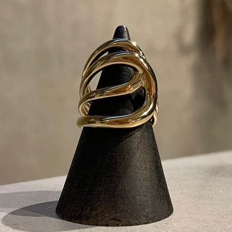 2412RG0553 / Irregular twist line ring（Gold）