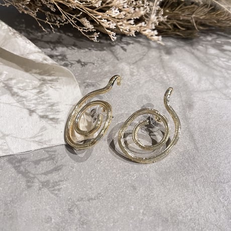 Hook scroll motif Pierce（Gold） / 2110-PR0529