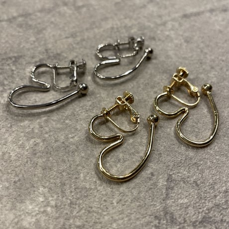 2302_ER0139／Heart Motif Hoop Clip Earings（Silver）