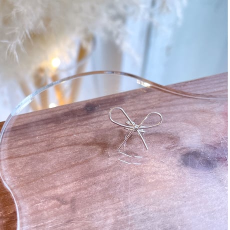 Mini ribbon motif Earcuff （Silver） / EC093