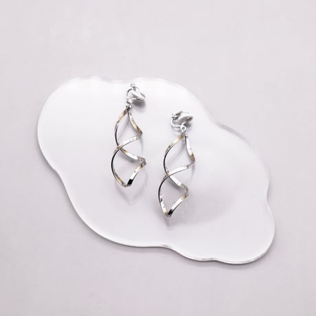 Metal twist Wrap Clip Earrings（Silver） /  2112_ER096