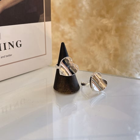 2306RG0296 / Curve heart motif ring (Silver)