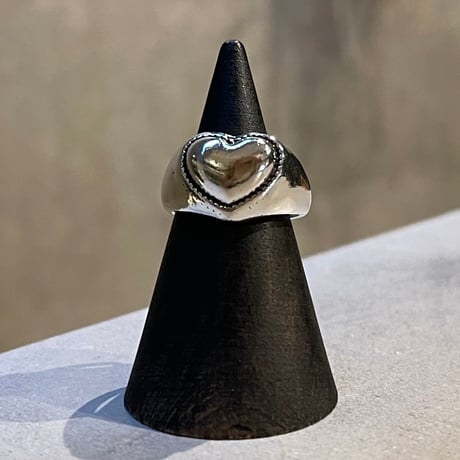 2406RG0482 / Round heart motif ring（Silver)