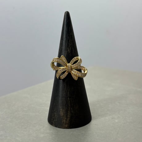 2606RG0806 / Zirconia sparkling ribbon ring（Gold）