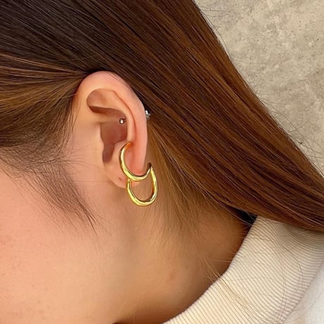 2301_PR0547 / Double Circle Twisted Pierce（GOLD）