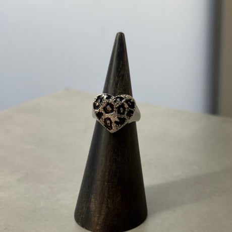 2606RG0805 / Leopard heart ring（Silver）