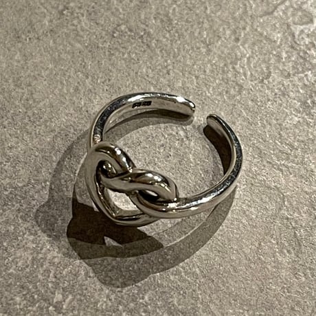 2411RG0543 / Heart twist ring（Silver）