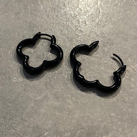 2505PR0777 / Flower shape hoop Pierce（Black）
