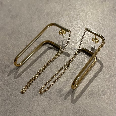 2501PR0739 / Corner chain pierce（Gold）