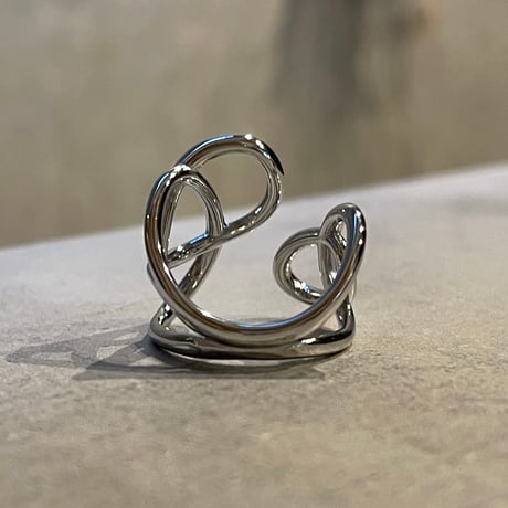 2506RG0652 / Irregular twist design ring（Silver）