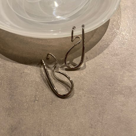EC103 / Irregular curve Earcuff(Silver)