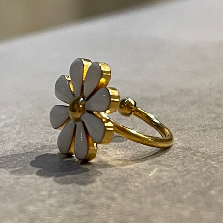 2507EC028 / Mini Daisy motif Earcuff（Gold）
