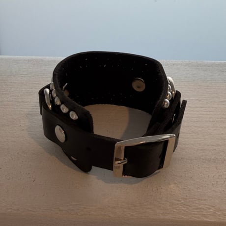 2606BR0139 / Leather Studs Bracelet（Black）